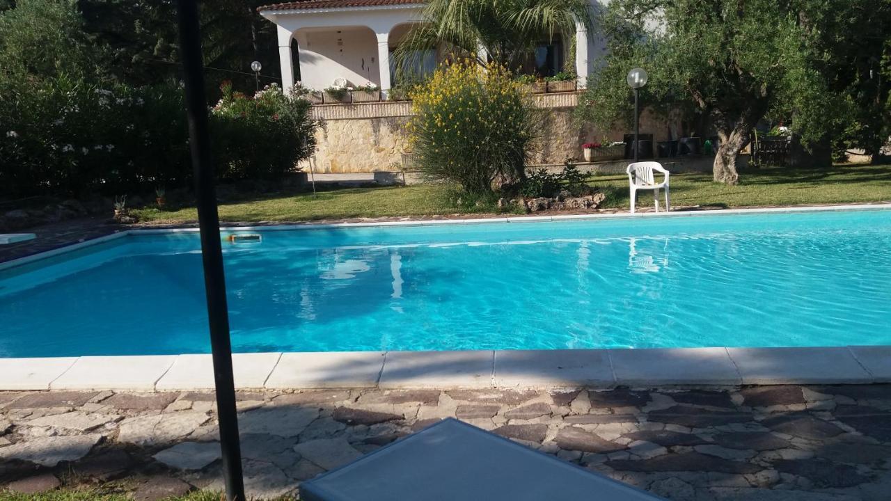 Bed and Breakfast La Ginestra Трани Экстерьер фото