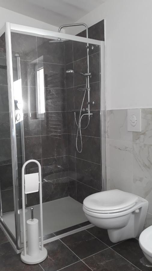 Bed and Breakfast La Ginestra Трани Экстерьер фото