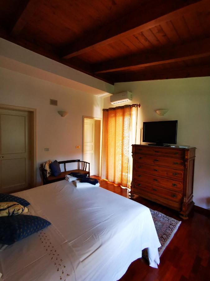 Bed and Breakfast La Ginestra Трани Экстерьер фото