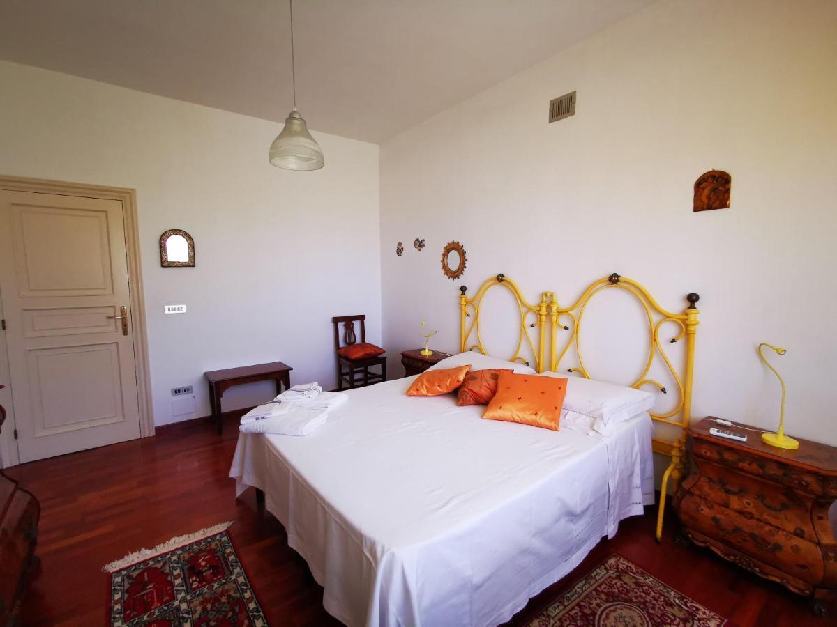 Bed and Breakfast La Ginestra Трани Экстерьер фото